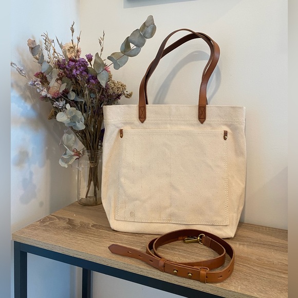 Madewell Handbags - Madewell Canvas Medium Transport Tote